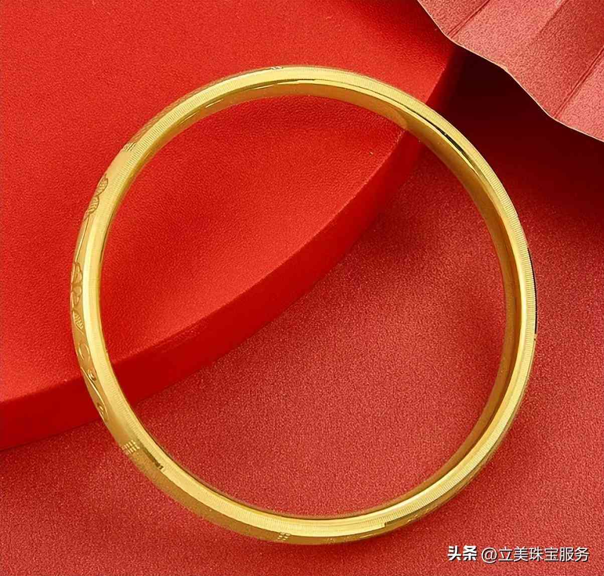 老鳳祥金手鐲款式(老鳳祥黃金手鐲新款圖片大全)