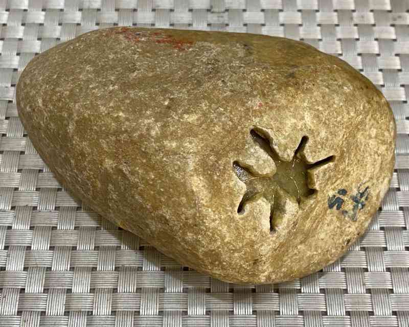 翡翠原石鑒別(翡翠原石鑒別這本書)