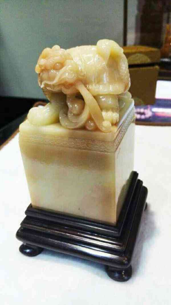 壽山石印章石價(jià)格(壽山石印章石價(jià)格 鑒定)