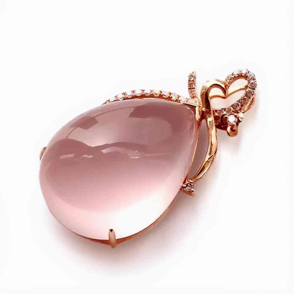 芙蓉石的功效與作用(芙蓉石的功效與作用及禁忌)