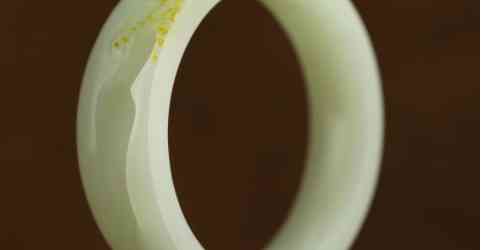 和田玉玉鐲子價格(和田玉玉鐲子價格多少)