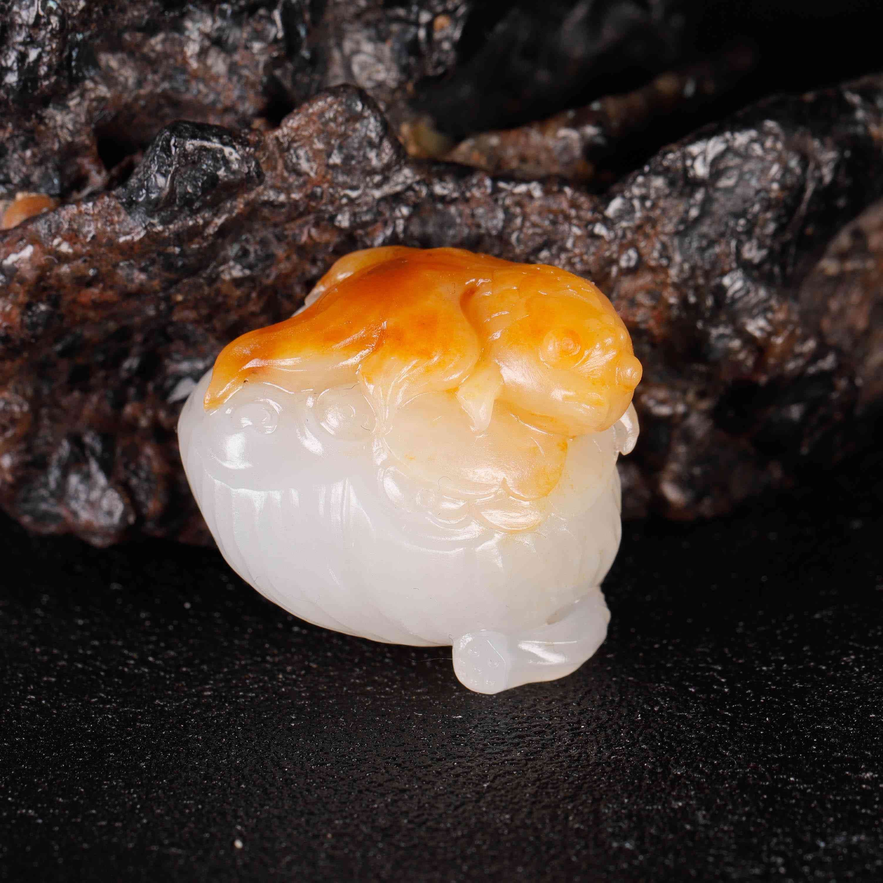 昆侖玉的鑒別方法(昆侖玉鐲鑒別最簡單方法)