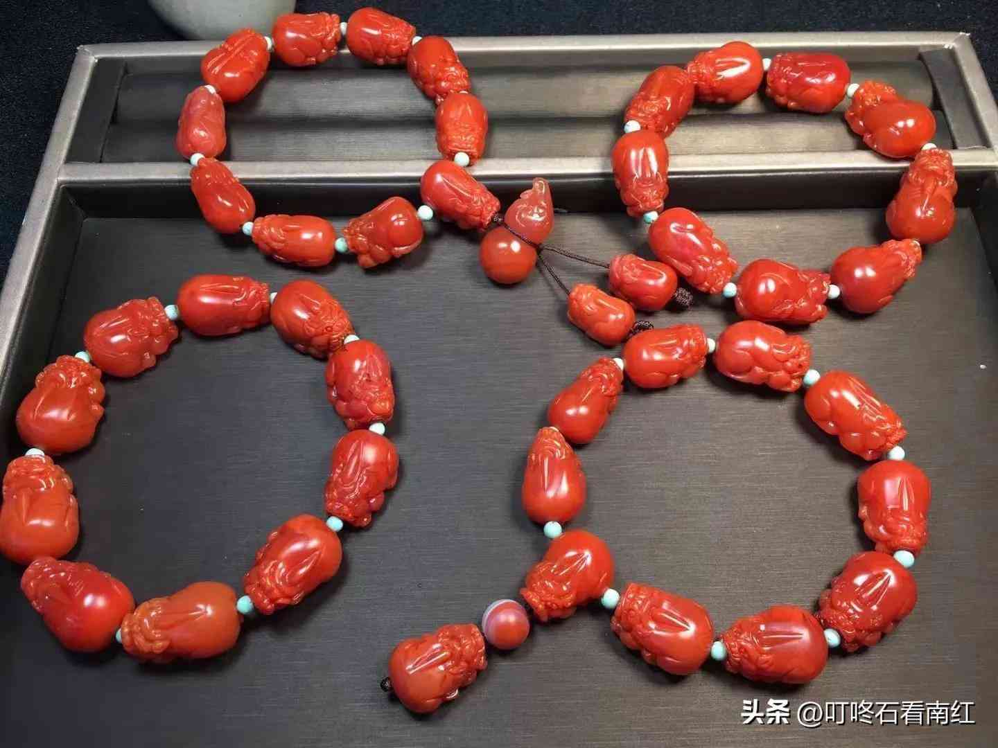 手鏈2個貔貅中間一個球(手鏈2個貔貅中間一個球圖片)