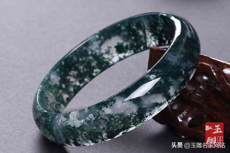 水草瑪瑙手鏈(水草瑪瑙手鏈能帶來好運(yùn)嗎)