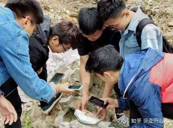 珠寶鑒定專業(yè)就業(yè)前景(珠寶鑒定專業(yè)好嗎)插圖1