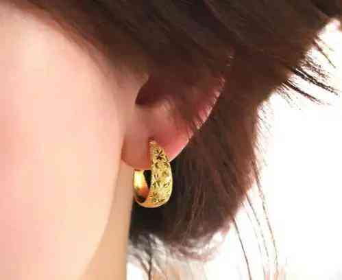金耳環(huán)一般多少克(金耳環(huán)多少錢一克)