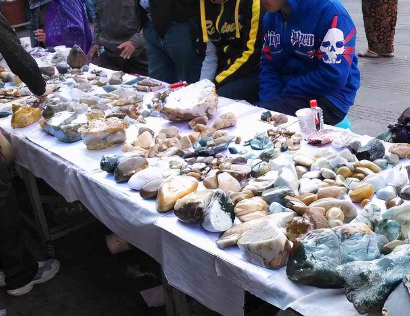 中國最大的翡翠市場在哪里(全國最大的翡翠市場在哪里)插圖1