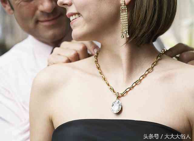 項鏈的含義是什么(項鏈的含義是什么意思)插圖1