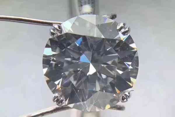 5克拉鉆石值多少人民幣(5克拉的鉆戒值多少錢)插圖3