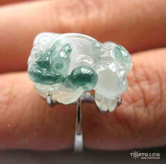 貔貅的佩戴方法頭朝向(貔貅佩戴時頭朝上還是朝下)插圖3