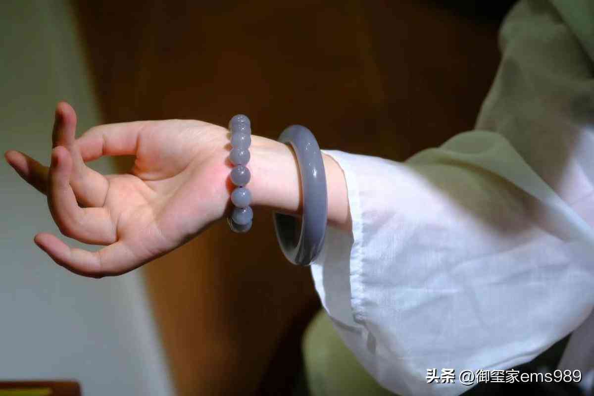 戴玉的好處(戴玉的好處和禁忌有什么講究)插圖1