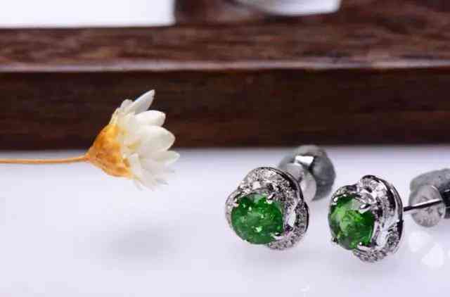 碧璽什么顏色最旺夫(碧璽的功效與作用)