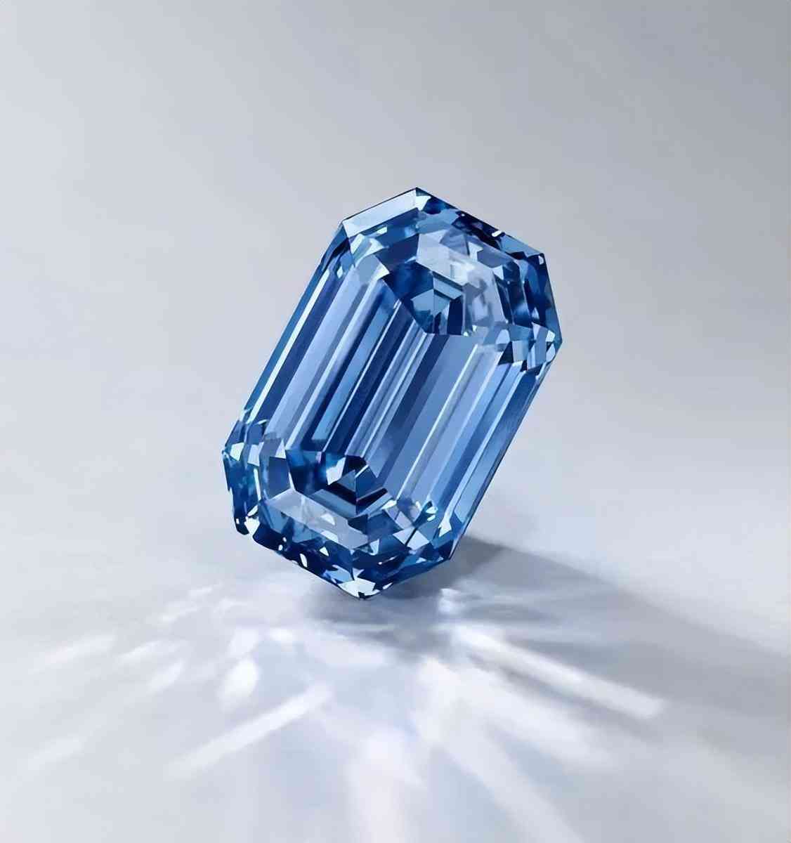 彩色鉆石最稀有的顏色(彩色鉆石中什么顏色最珍貴)插圖11