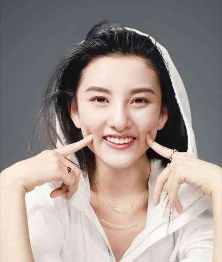 蒂芙尼笑臉項(xiàng)鏈價(jià)格(蒂芙尼笑臉項(xiàng)鏈價(jià)格及圖片)