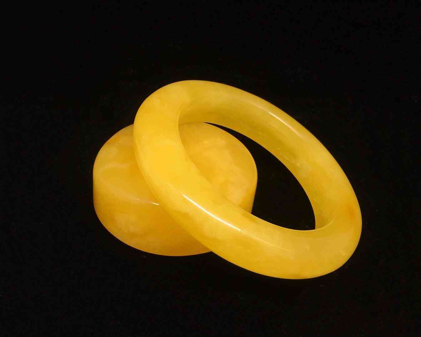 純天然琥珀多少錢一克(天然琥珀值多少錢一克)插圖6