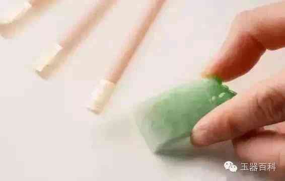 怎么看翡翠a貨的真假(怎么辨別翡翠a貨是否是真的)插圖3