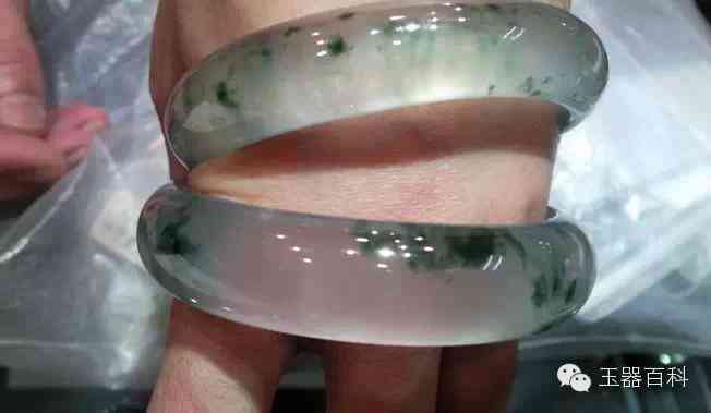 怎么看翡翠a貨的真假(怎么辨別翡翠a貨是否是真的)插圖5