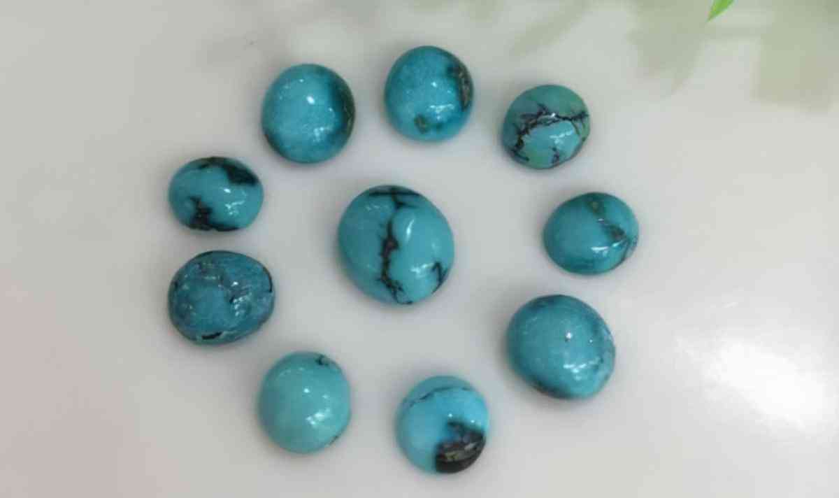 鑒別綠松石的6大訣竅(綠松石的14種顏色對照表)