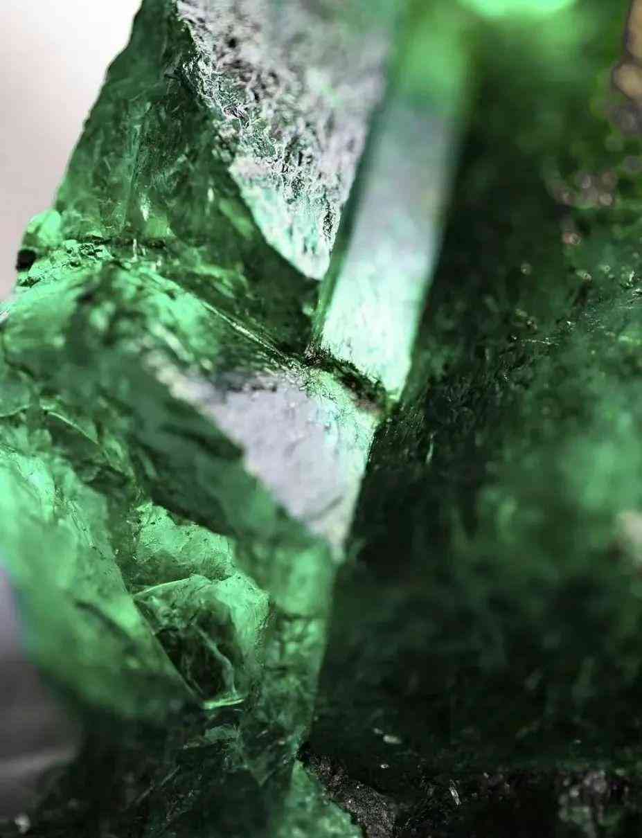 祖母綠戒指一般多少錢(qián)(祖母綠戒指一般多少錢(qián)一對(duì))插圖7