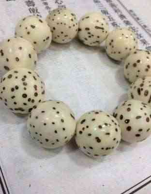 菩提子手串有什么好處(怎么鑒定菩提根手串真假)插圖8