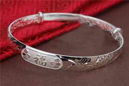 5大生肖不宜戴銀(什么生肖不適合戴銀)插圖3