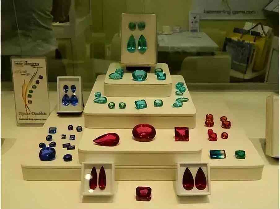 真砭石是什么顏色的(砭石真假圖片 原石)插圖16