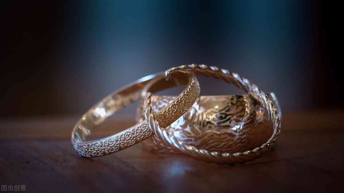 銀手鐲戴左手好還是右手好(銀手鐲戴左手好還是右手好風水)插圖5