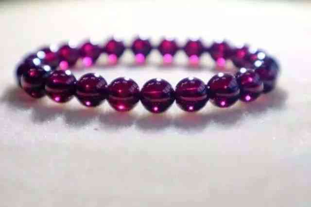 女人長(zhǎng)期戴石榴石的好處(女人戴石榴有什么好處)插圖6