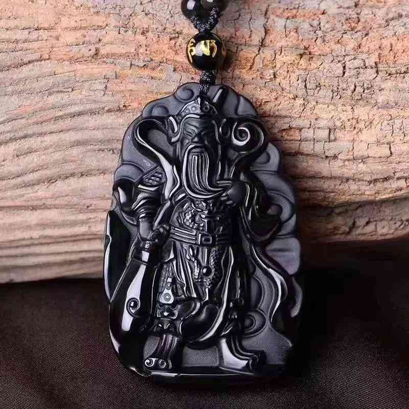 彩虹眼黑曜石價(jià)格(彩虹眼黑曜石的功效與作用)