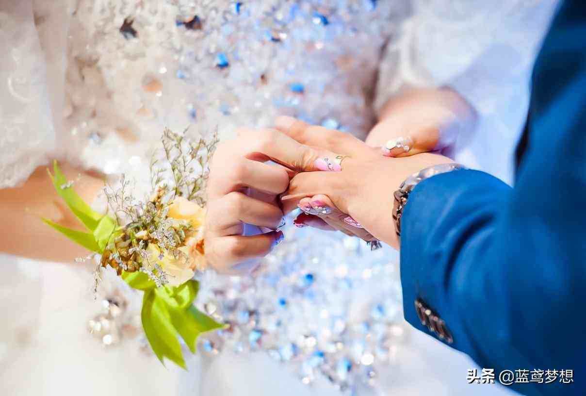 訂婚戒指跟結(jié)婚戒指一樣嗎(結(jié)婚戒指和訂婚戒指可以一起戴嗎)插圖1