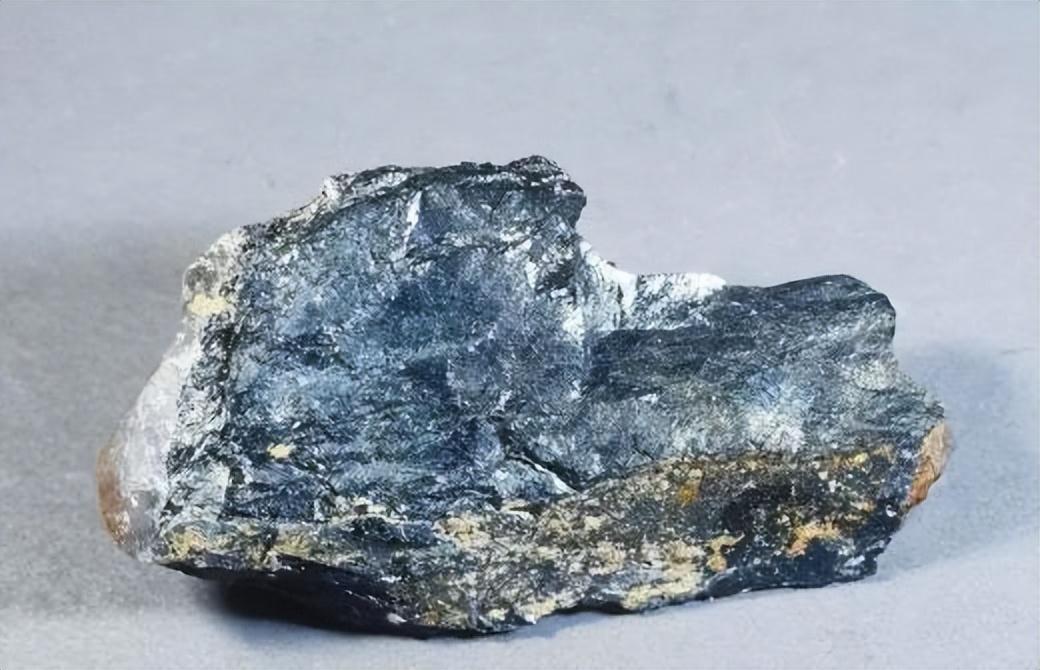 鉑金回收420元一克(鉑金和白金哪個貴多少錢一克)插圖1