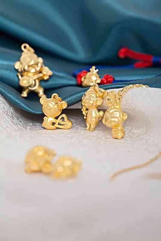 六福珠寶官方旗艦店(金六福鉆戒款式及價(jià)格)