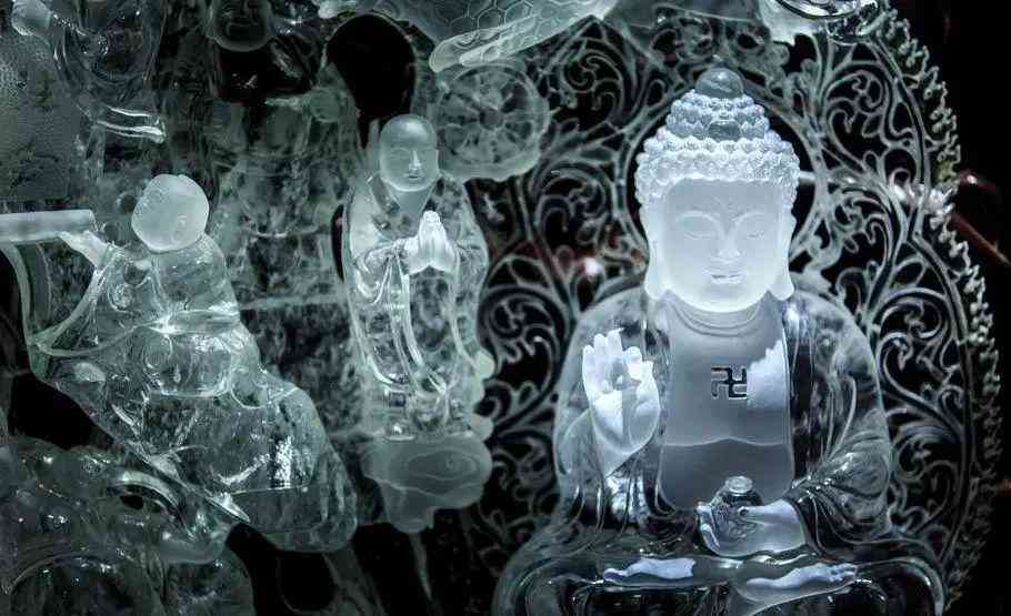 中國最大的水晶批發(fā)市場(chǎng)在哪里(國內(nèi)最大的水晶批發(fā)市場(chǎng))