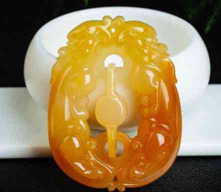 黃龍玉有價值嗎(黃龍玉到底值錢不值錢)插圖2