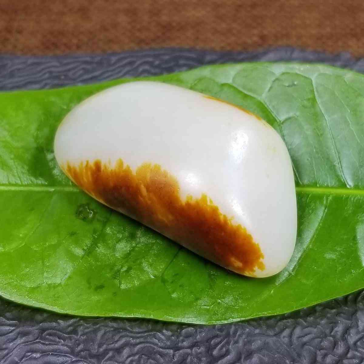 便宜的玉也能養(yǎng)人嗎(玉和翡翠有什么區(qū)別)插圖12