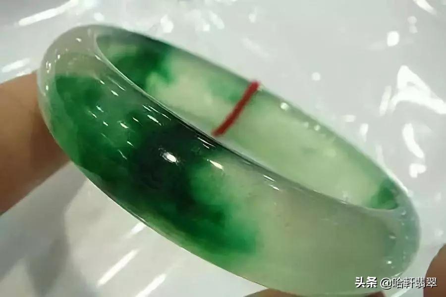 翡翠怎么鑒定真假識別(翡翠怎么鑒定真假識別方法)插圖9