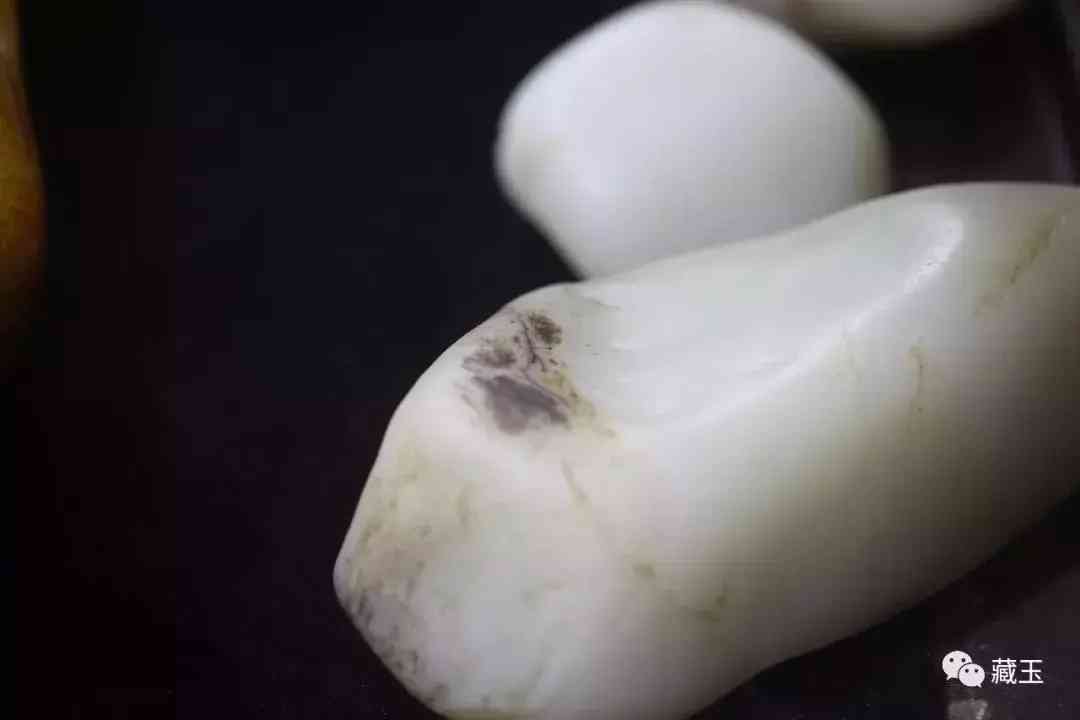 和田玉籽料怎么區(qū)分等級(jí)(和田玉籽料最好的級(jí)別)插圖11