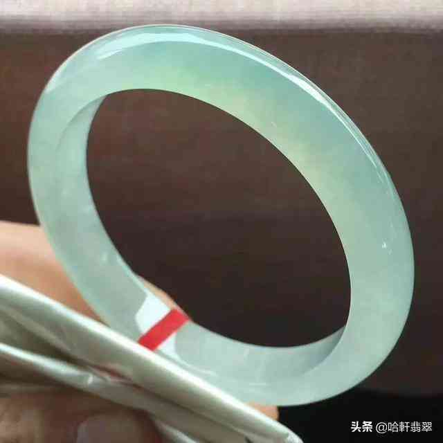 真的翡翠手鐲最便宜一個多錢(翡翠手鐲一般多少錢一只)插圖7