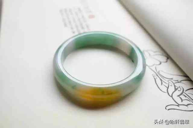 真的翡翠手鐲最便宜一個多錢(翡翠手鐲一般多少錢一只)插圖8