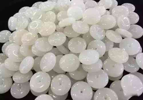 羊脂玉吊墜一般多少錢(qián)(羊脂玉吊墜一般多少錢(qián)一個(gè))