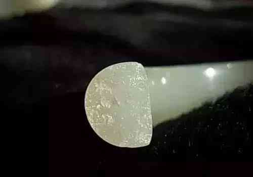 羊脂玉吊墜一般多少錢(羊脂玉吊墜一般多少錢一個)插圖4