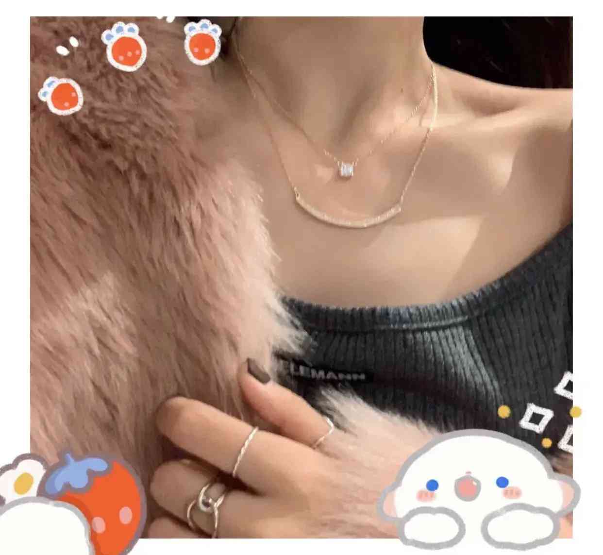 施華洛世奇的項(xiàng)鏈(施華洛世奇的項(xiàng)鏈變黑了怎么清洗)插圖6