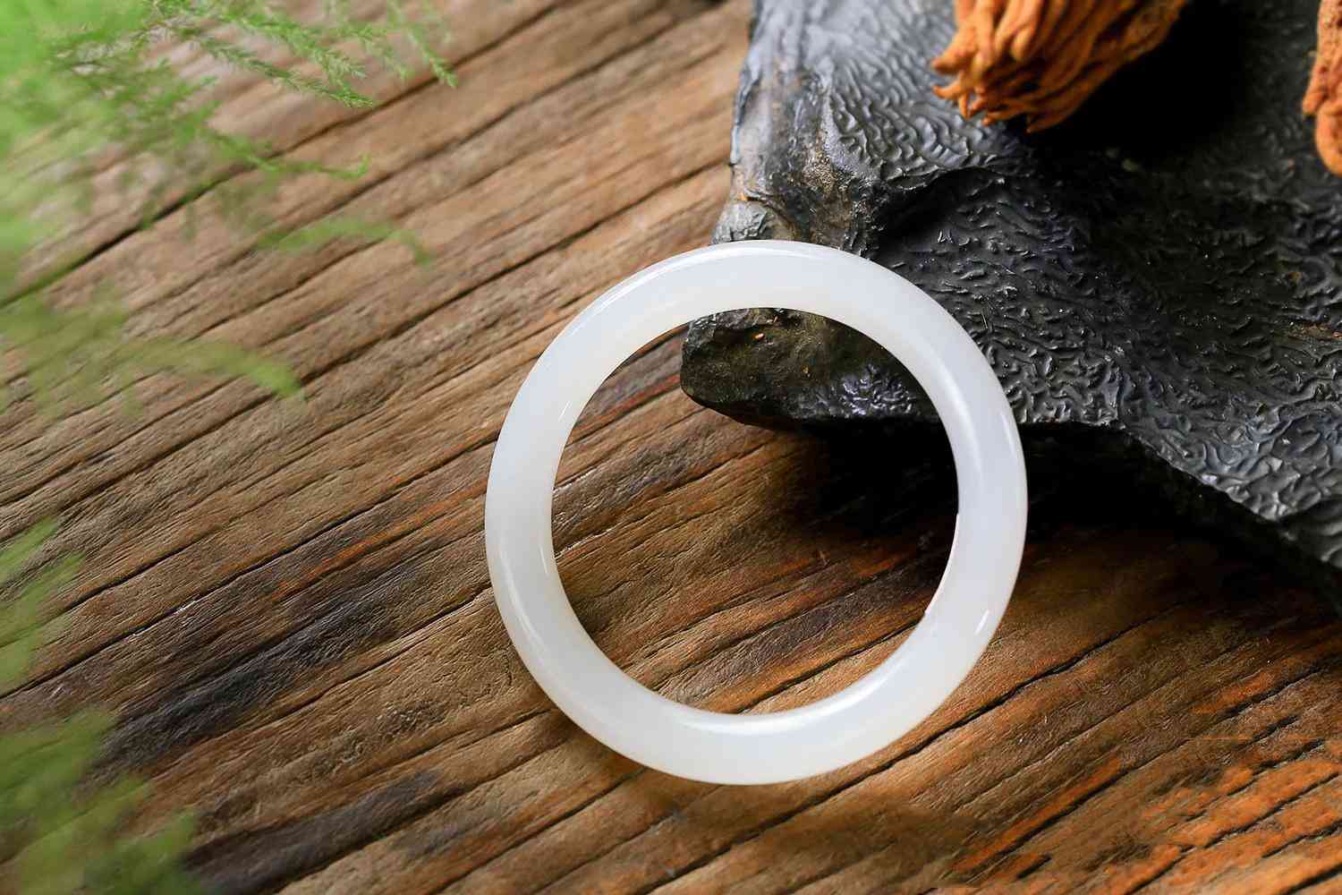 玉手鐲怎么挑選(玉手鐲怎么挑選好的)插圖4