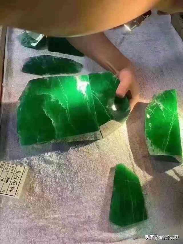 哪有翡翠原石市場(chǎng)(翡翠原石批發(fā)哪里便宜)插圖4
