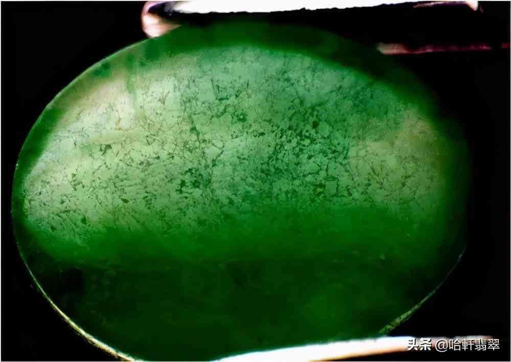 鑒別翡翠真?zhèn)蔚姆椒?鑒別翡翠真?zhèn)蔚姆椒ㄊ鞘裁?插圖5