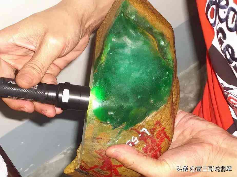 翡翠原石的切割全技巧(翡翠原石的切割方法)插圖3