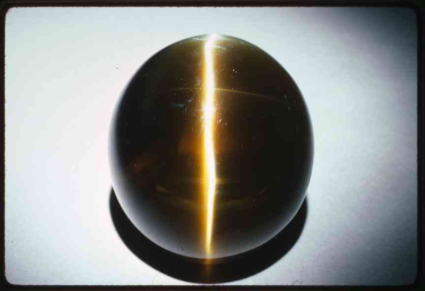 金綠貓眼石價(jià)格多少錢(金綠貓眼石的功效與作用)插圖7