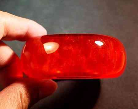 琥珀貴還是蜜蠟貴(琥珀與蜜蠟誰更有價值)插圖2