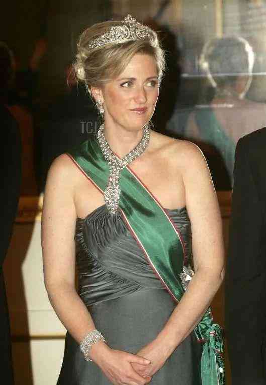 7克拉鉆戒有多大(7克拉的鉆戒多少錢啊)插圖6