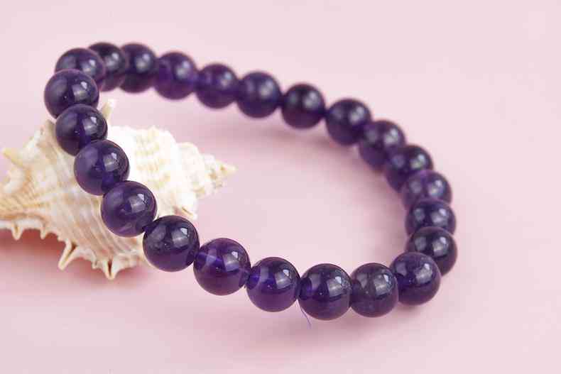 水晶手鏈真的能轉(zhuǎn)運(yùn)嗎(水晶手鏈真的能帶來好運(yùn)嗎)插圖5